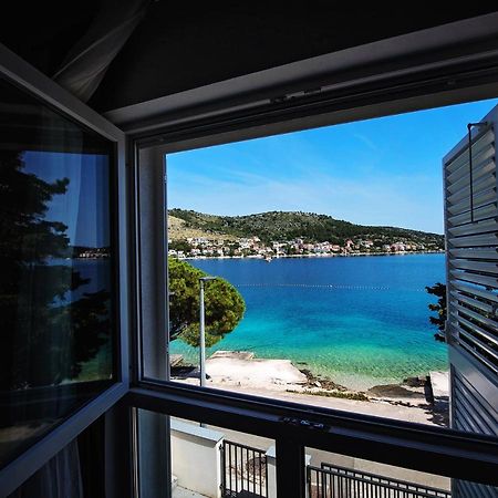 Sea Front Apartments Ivana Rogoznica  Eksteriør billede
