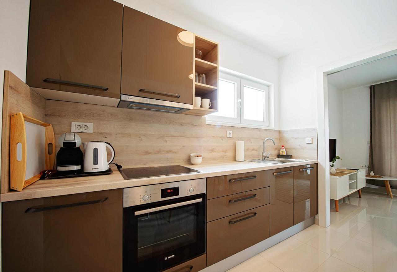 Sea Front Apartments Ivana Rogoznica  Eksteriør billede